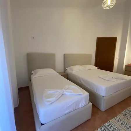 Apartment Milis And Golem (Tirana)